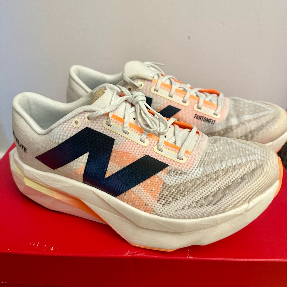 New Balance Fuel SuperComp Elite v4 (B) – Women - White/Angora, Size 10.5.